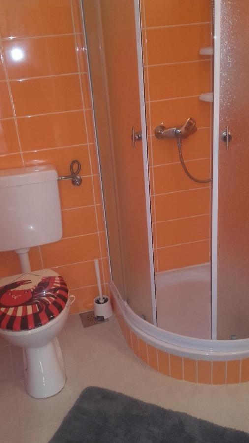 Holiday Home Pavarotti スペタル エクステリア 写真