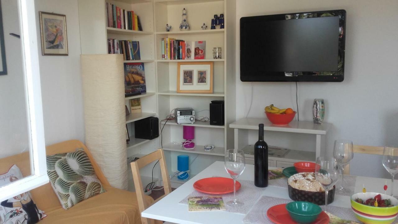 Holiday Home Pavarotti スペタル エクステリア 写真